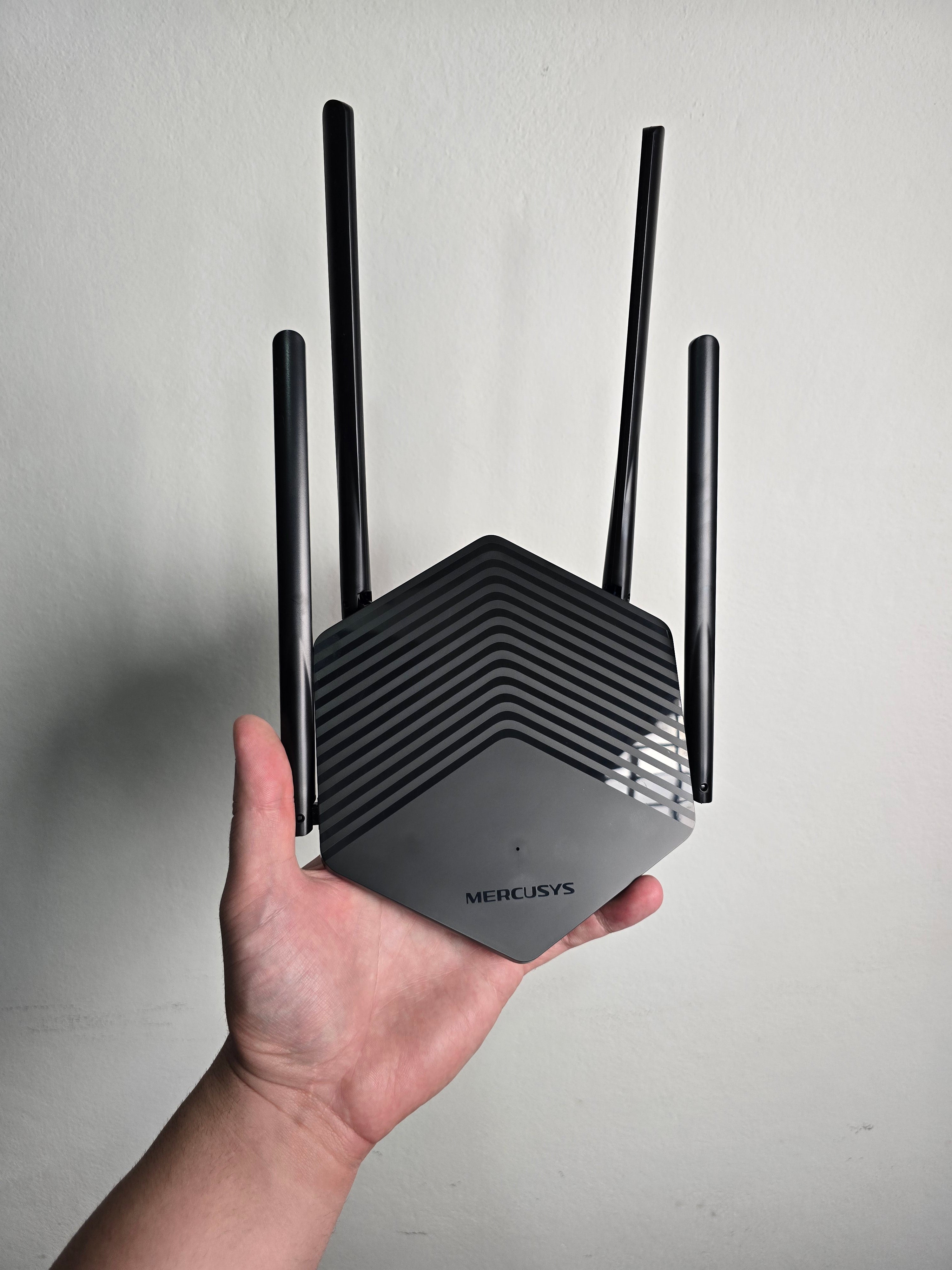 ROTEADOR WI-FI 6 MERCUSYS MR60X AX1500 – DUAL BAND GIGABIT E ALTA COBERTURA!