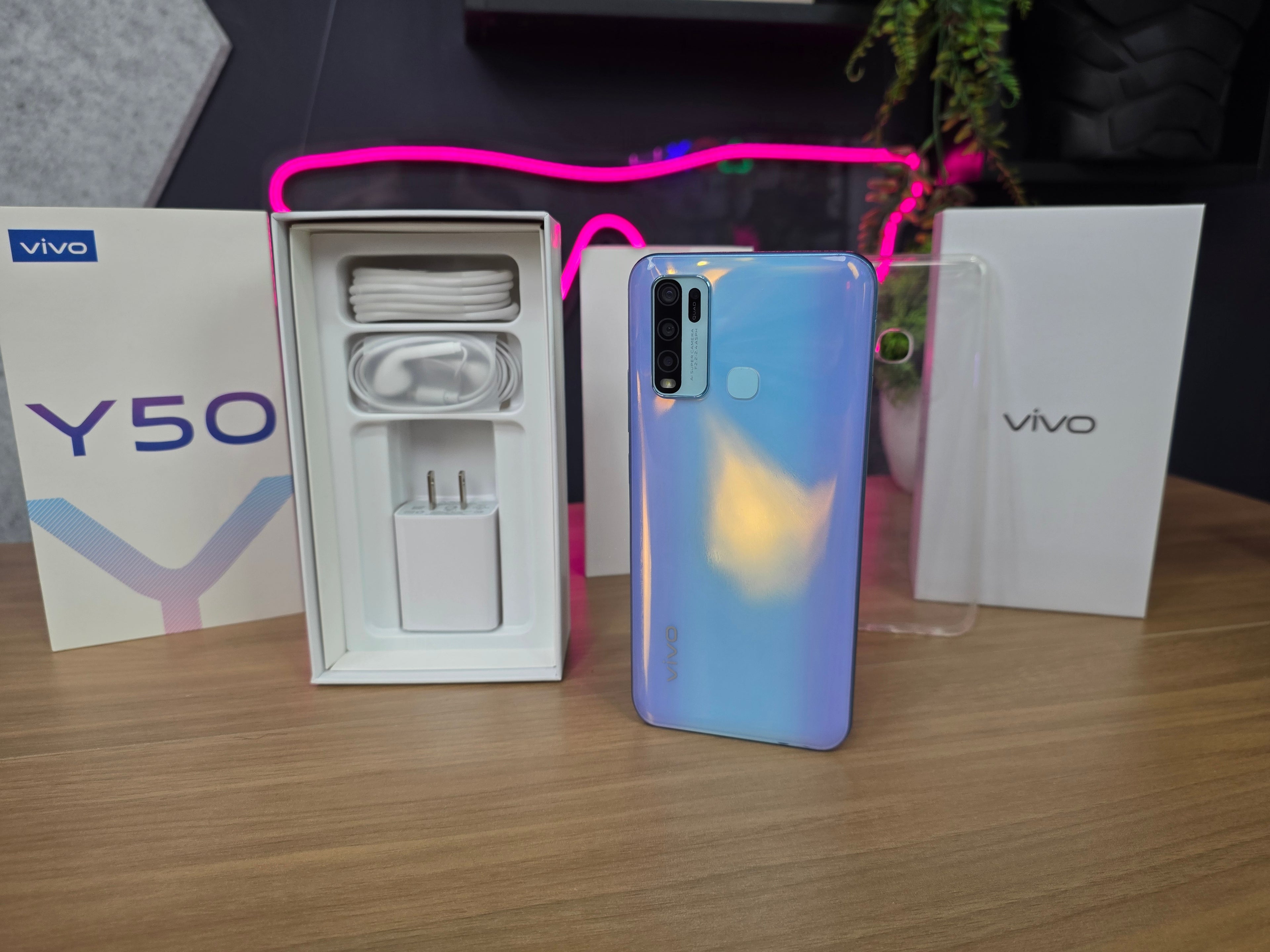 Vivo Y50 Azul - 8/128GB | Snapdragon 665 | Bateria 5000mAh