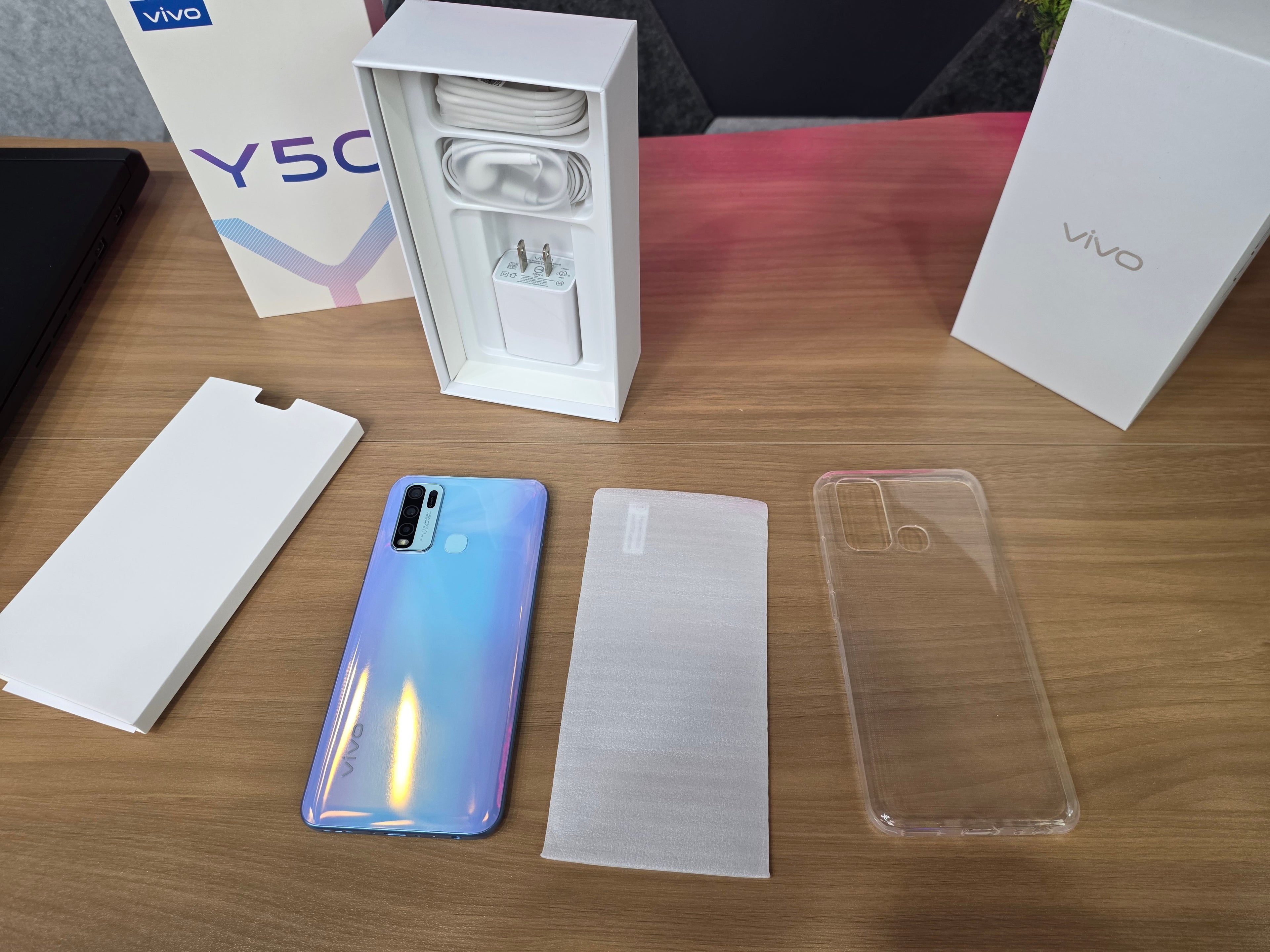 Vivo Y50 Azul - 8/128GB | Snapdragon 665 | Bateria 5000mAh