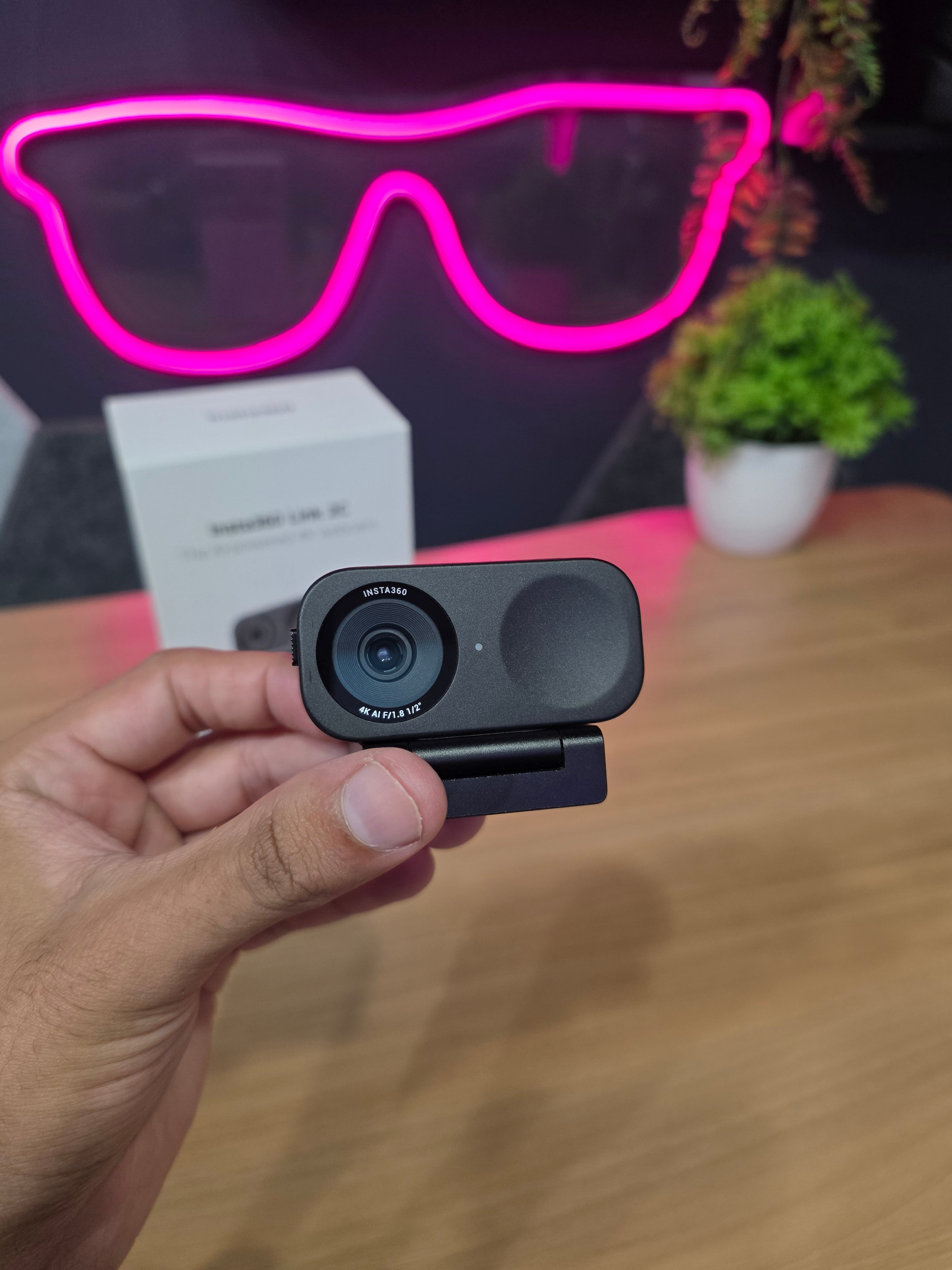 Insta360 Link 2C - Webcam 4K com IA | USB-C | Qualidade Profissional