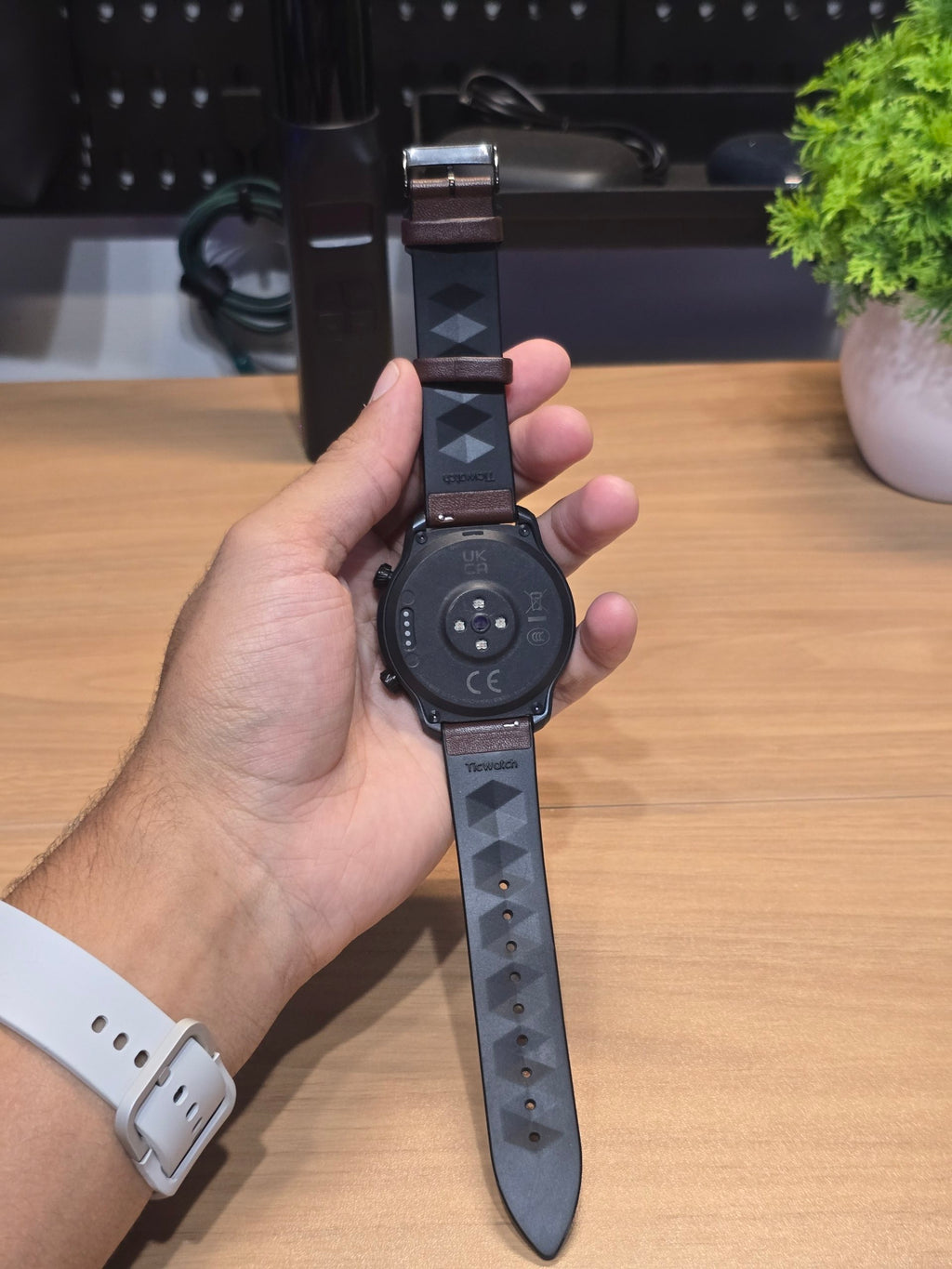 SMARTWATCH TICWATCH PRO 3 ULTRA LTE ⌚ Wear OS, Carteira do Google