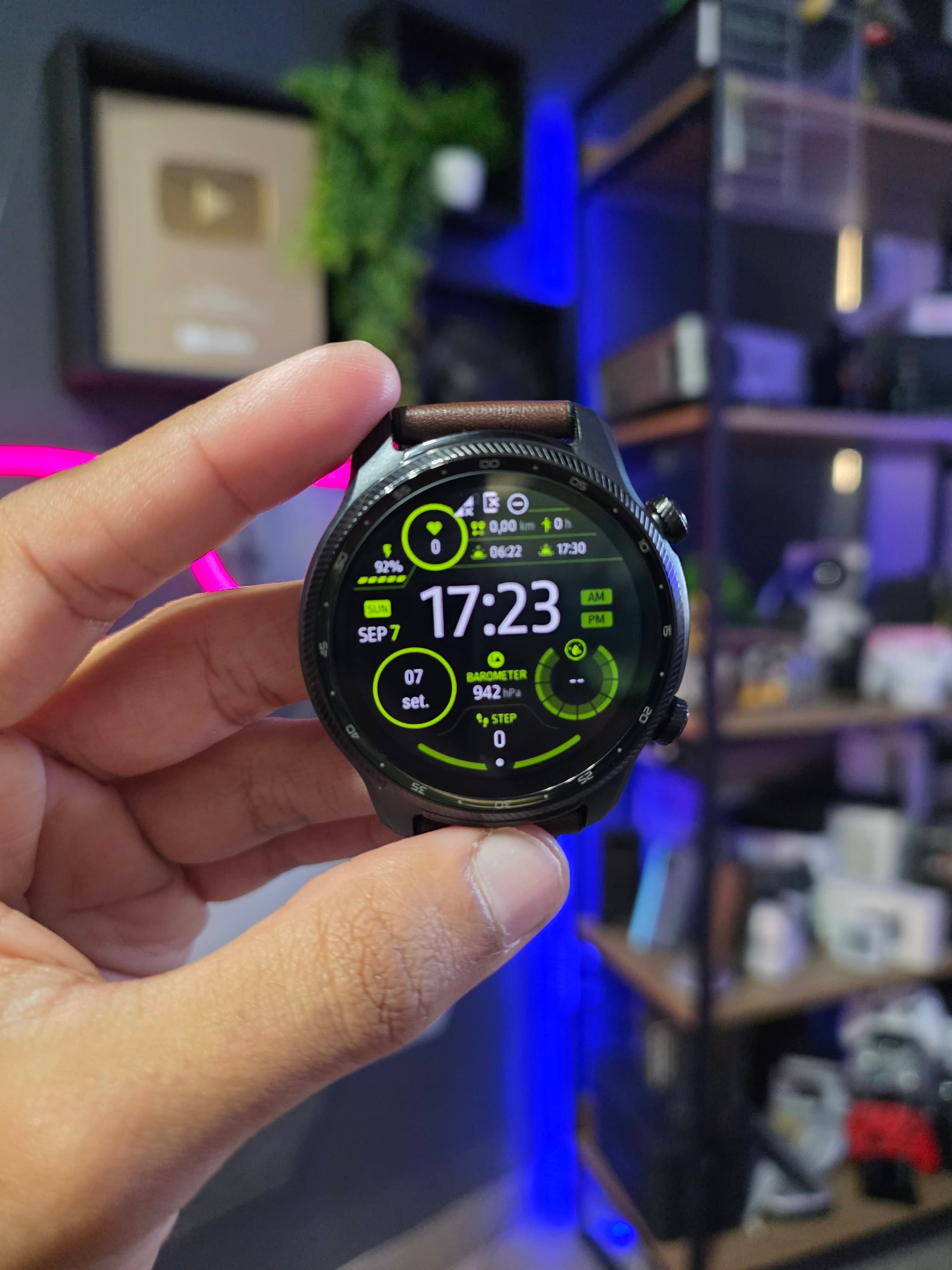 SMARTWATCH TICWATCH PRO 3 ULTRA LTE ⌚ Wear OS, Carteira do Google
