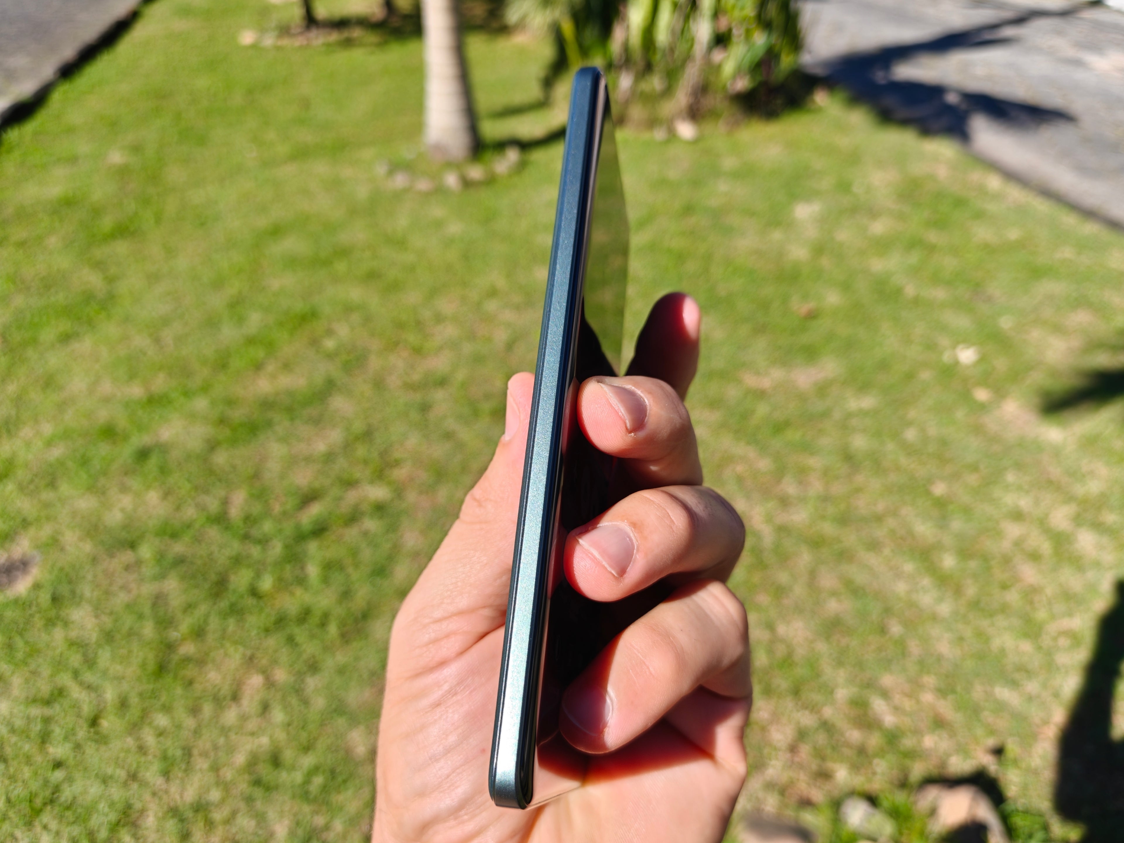 REALME 15 PRO 5G 512GB – TELA AMOLED 144Hz, CÂMERAS DE 50MP E BATERIA GIGANTE DE 7000mAh!