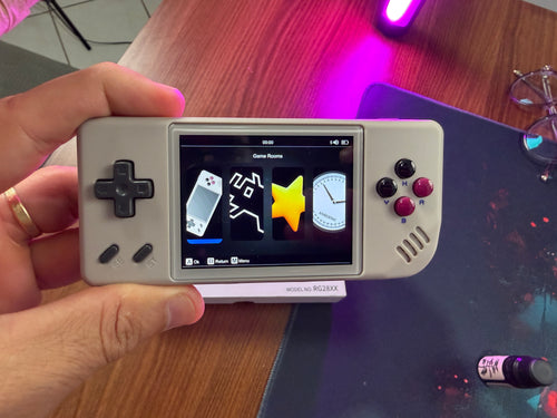 CONSOLE RETRÔ ANBERNIC RG28XX – +5000 JOGOS, PORTÁTIL E COM SAÍDA HDMI! 🎮
