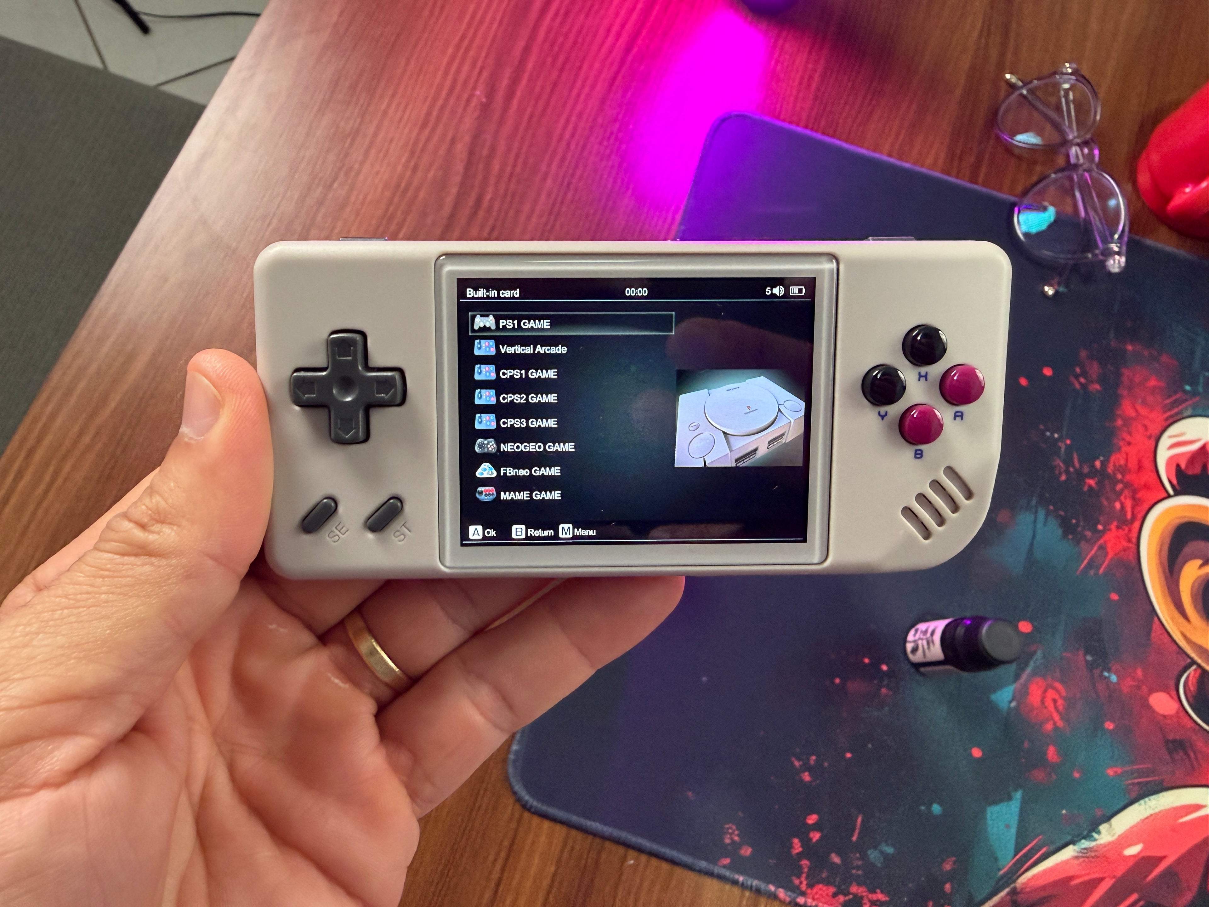 CONSOLE RETRÔ ANBERNIC RG28XX – +5000 JOGOS, PORTÁTIL E COM SAÍDA HDMI! 🎮