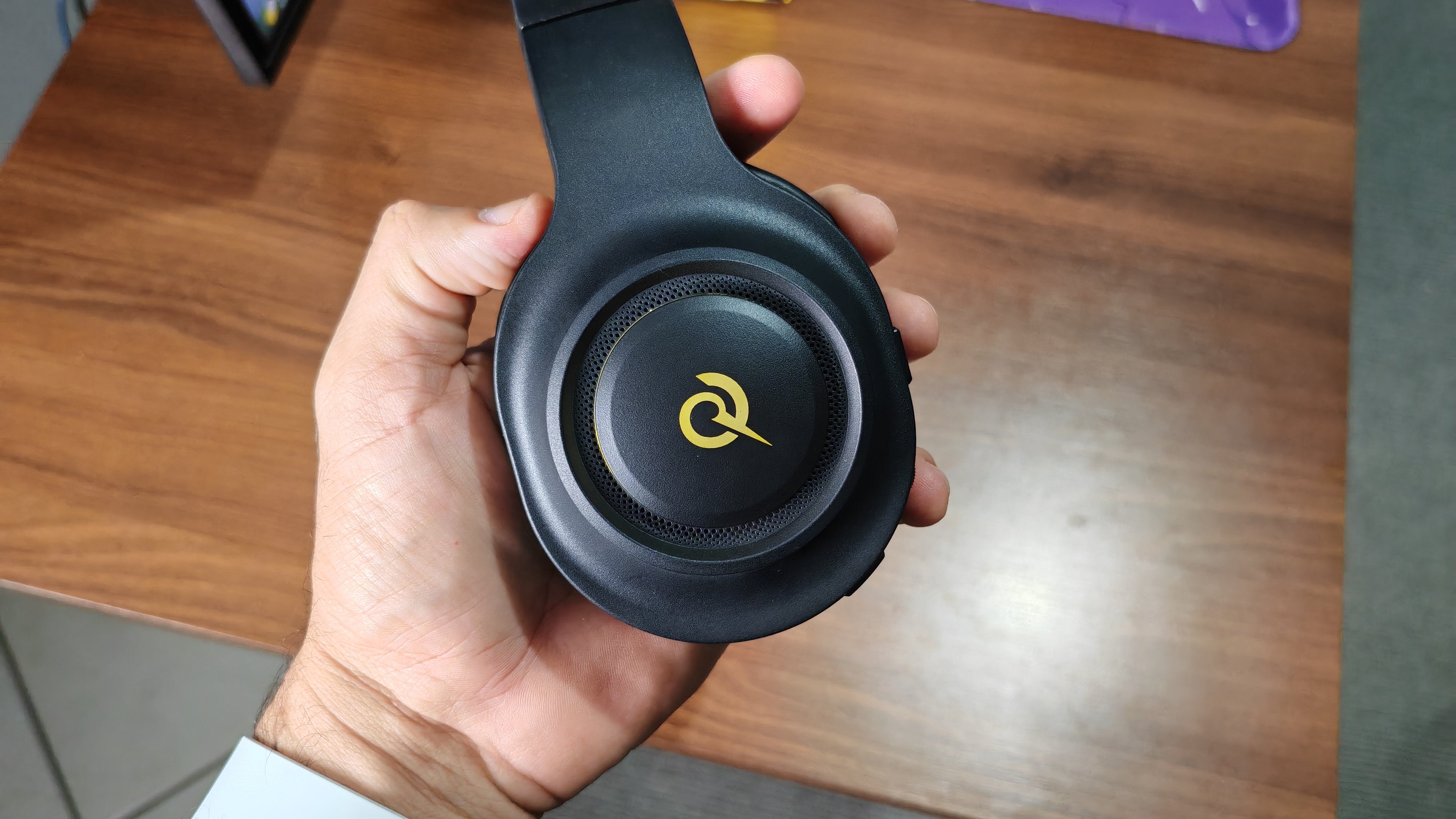 HEADSET GAMER QCY V200 PRO – SOM 7.1, DRIVER 50MM E MICROFONE DESTACÁVEL! 🎮🎧