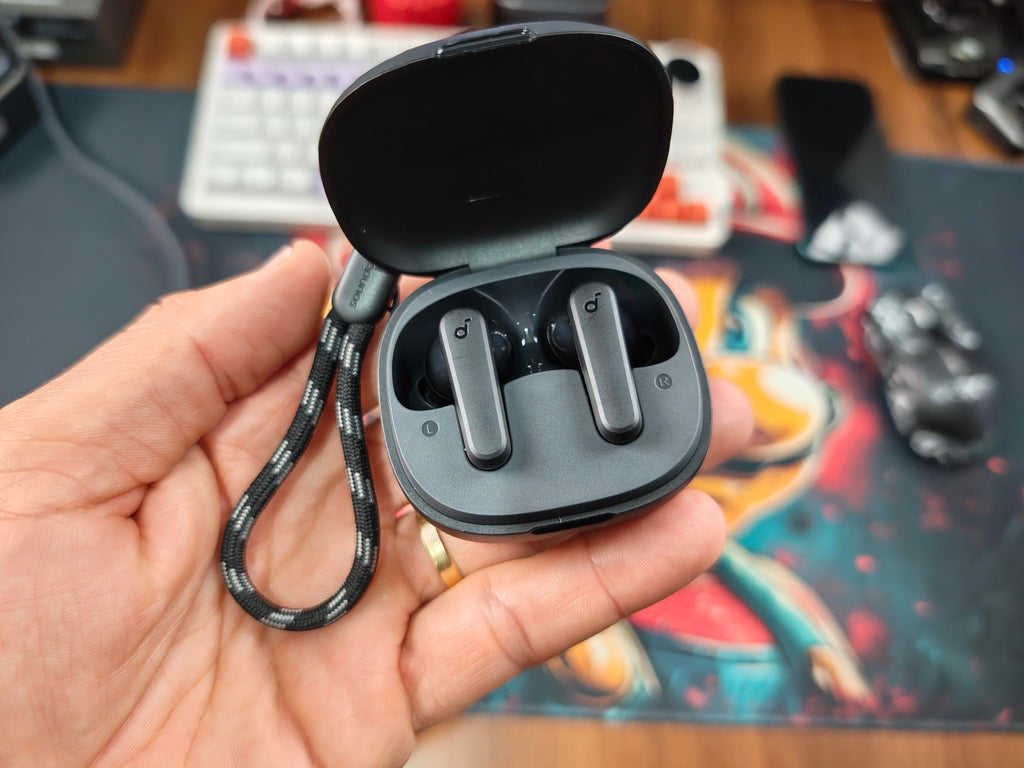 ANKER SOUNDCORE P20i – FONE TWS COM GRAVES POTENTES, APP COMPLETO E ATÉ 30H DE BATERIA!