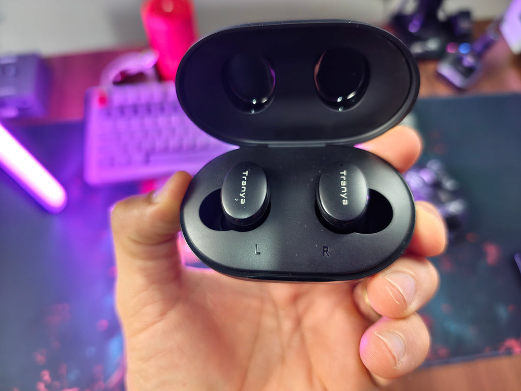 FONE BLUETOOTH TRANYA M20 – FONE BLUETOOTH TWS COM GRAVES POTENTES, MODO GAME E ATÉ 40H DE BATERIA!