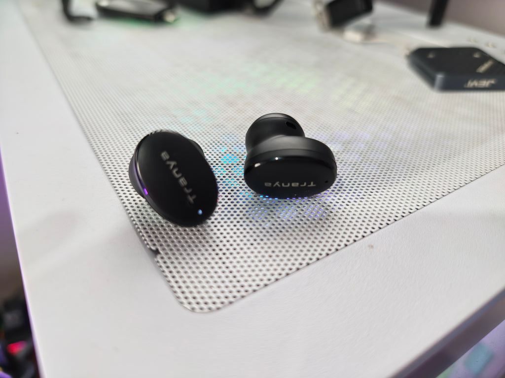 FONE BLUETOOTH TRANYA M20 – FONE BLUETOOTH TWS COM GRAVES POTENTES, MODO GAME E ATÉ 40H DE BATERIA!