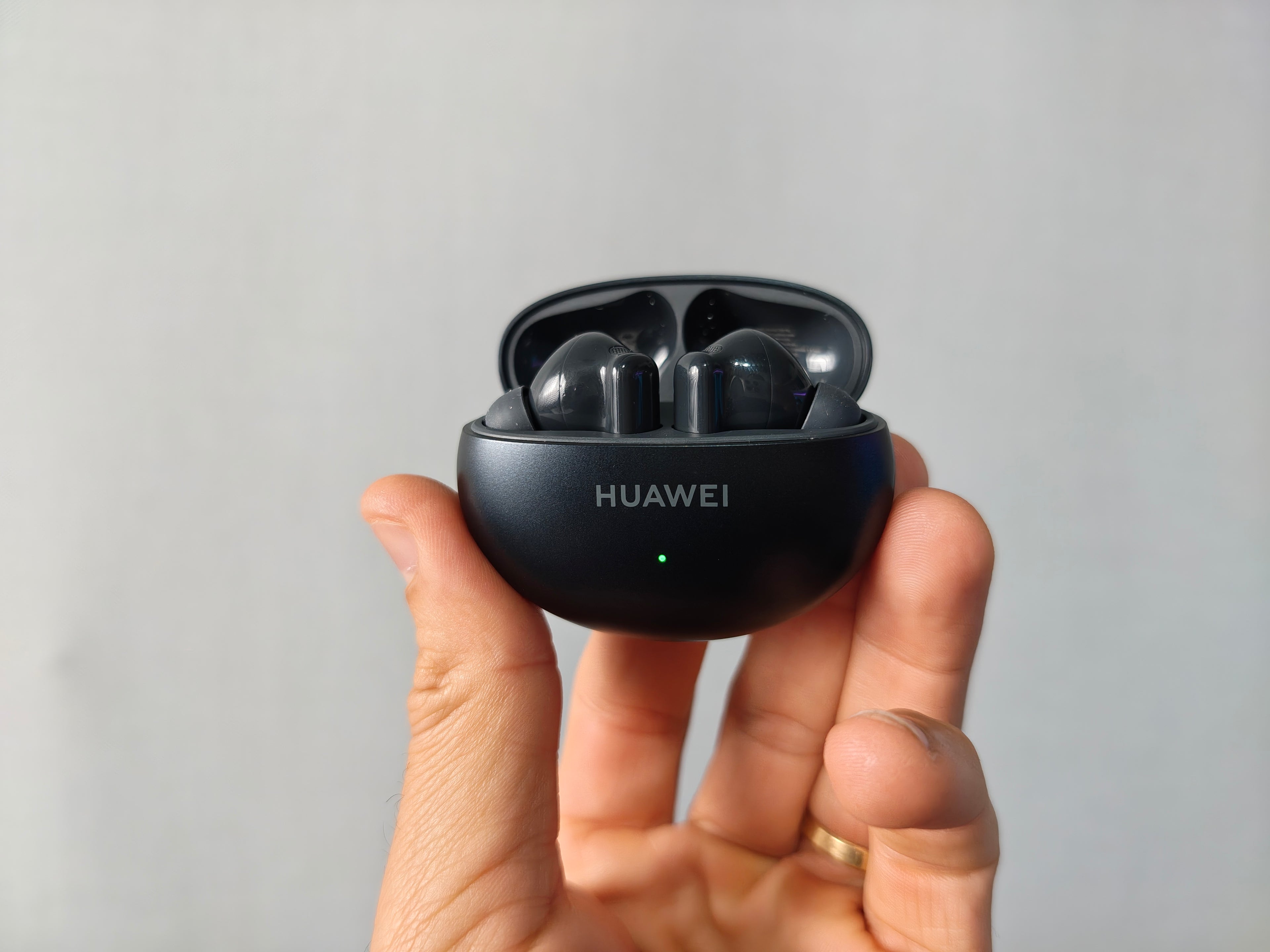 Huawei FreeBuds 6i (5)