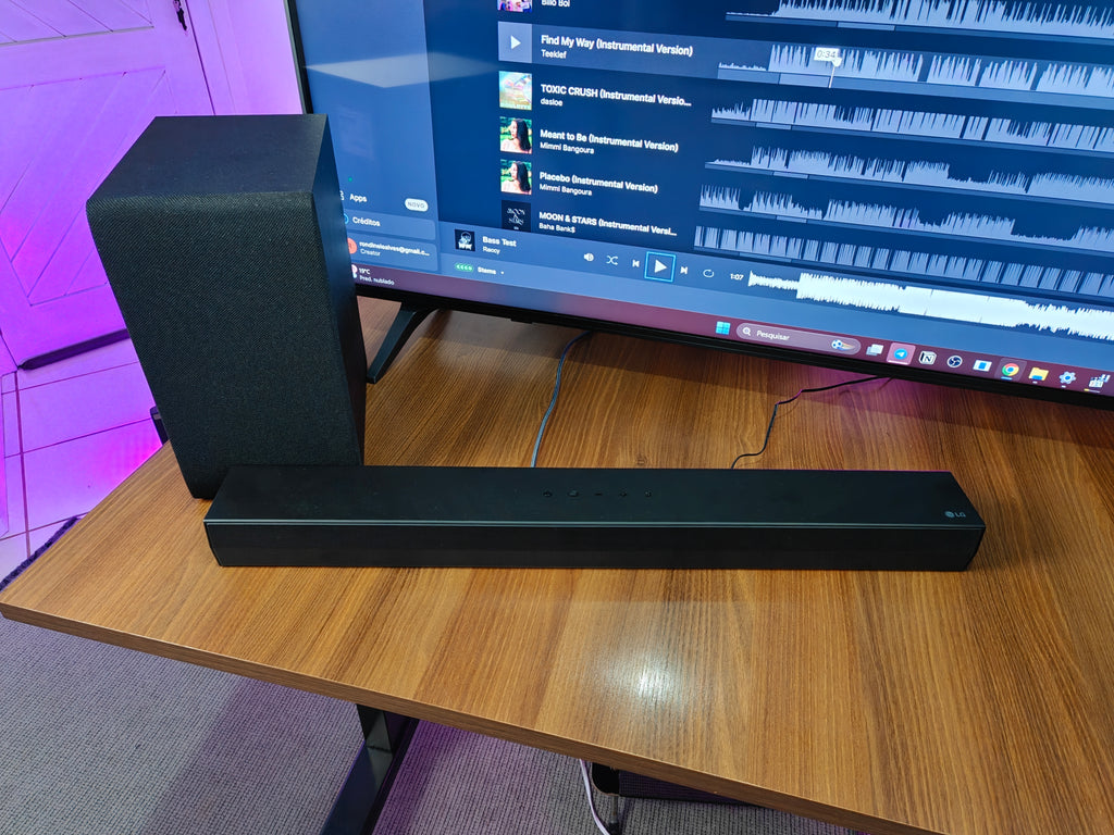 Soundbar LG S40T – 300W RMS, 2.1 Canais e Subwoofer Sem Fio